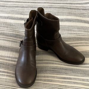 Ugg boots.  Brand new without tags.  Some minor scratches in leather.